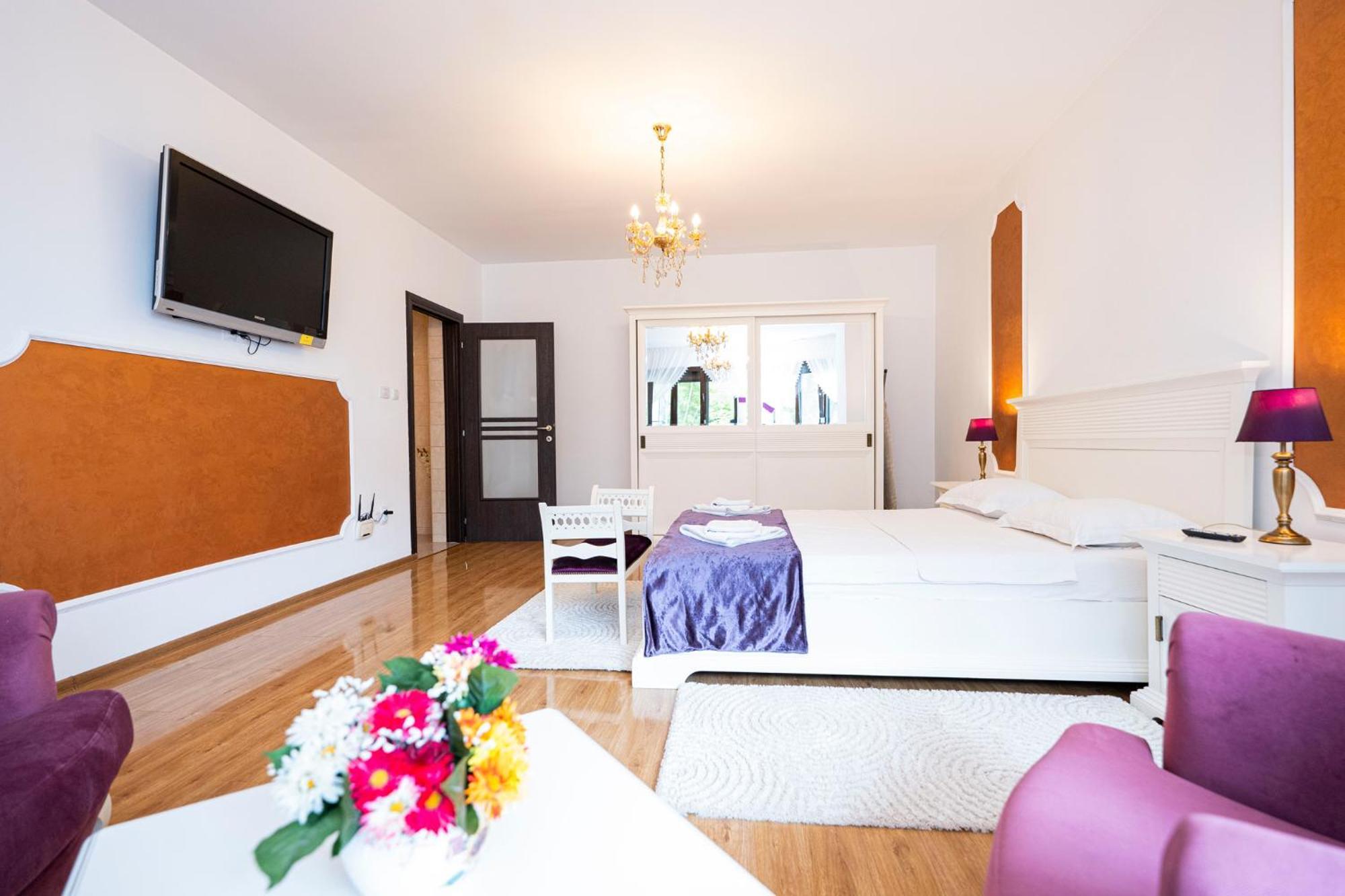 Noblesse Suite Галац Екстер'єр фото