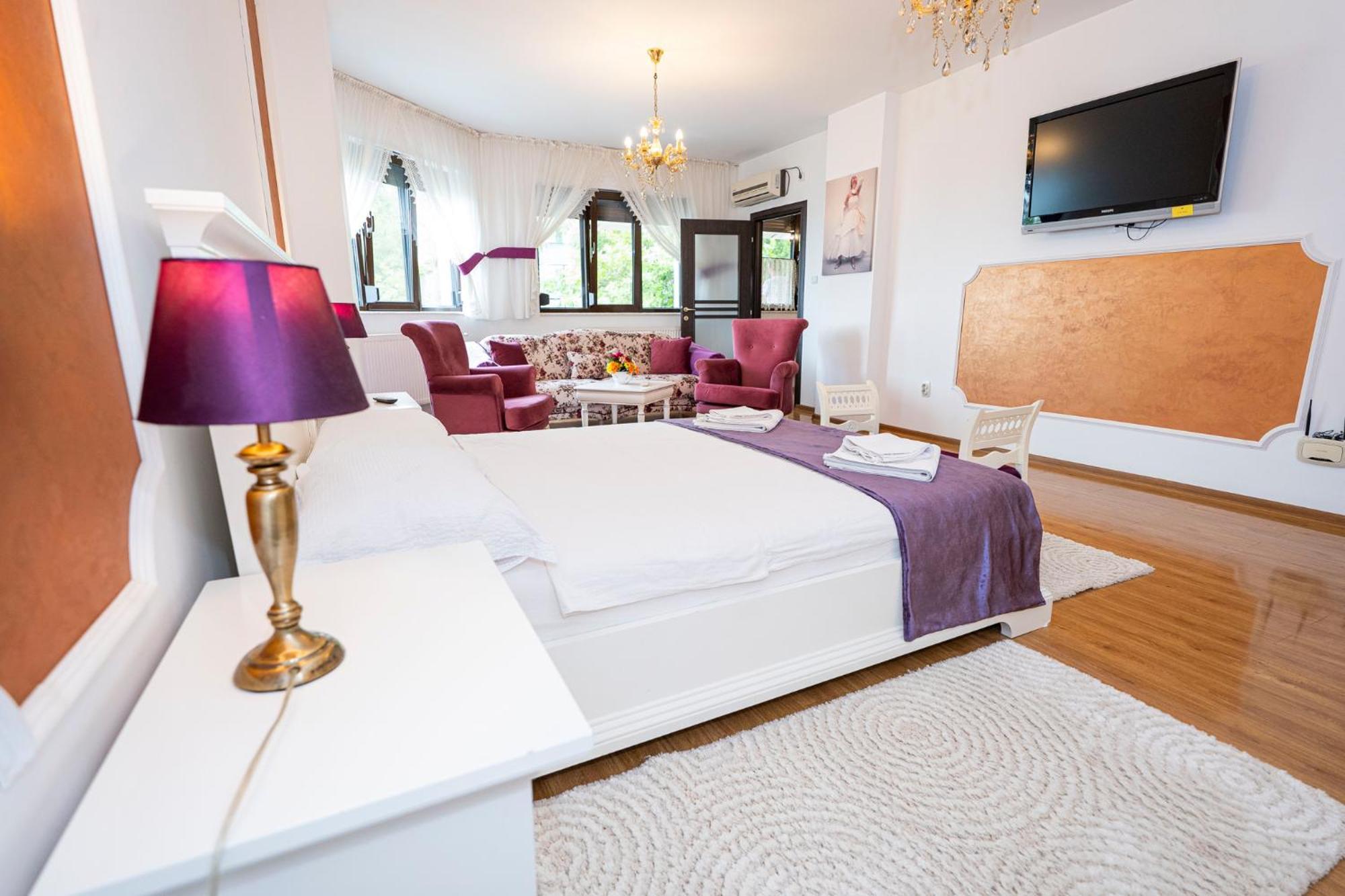 Noblesse Suite Галац Екстер'єр фото