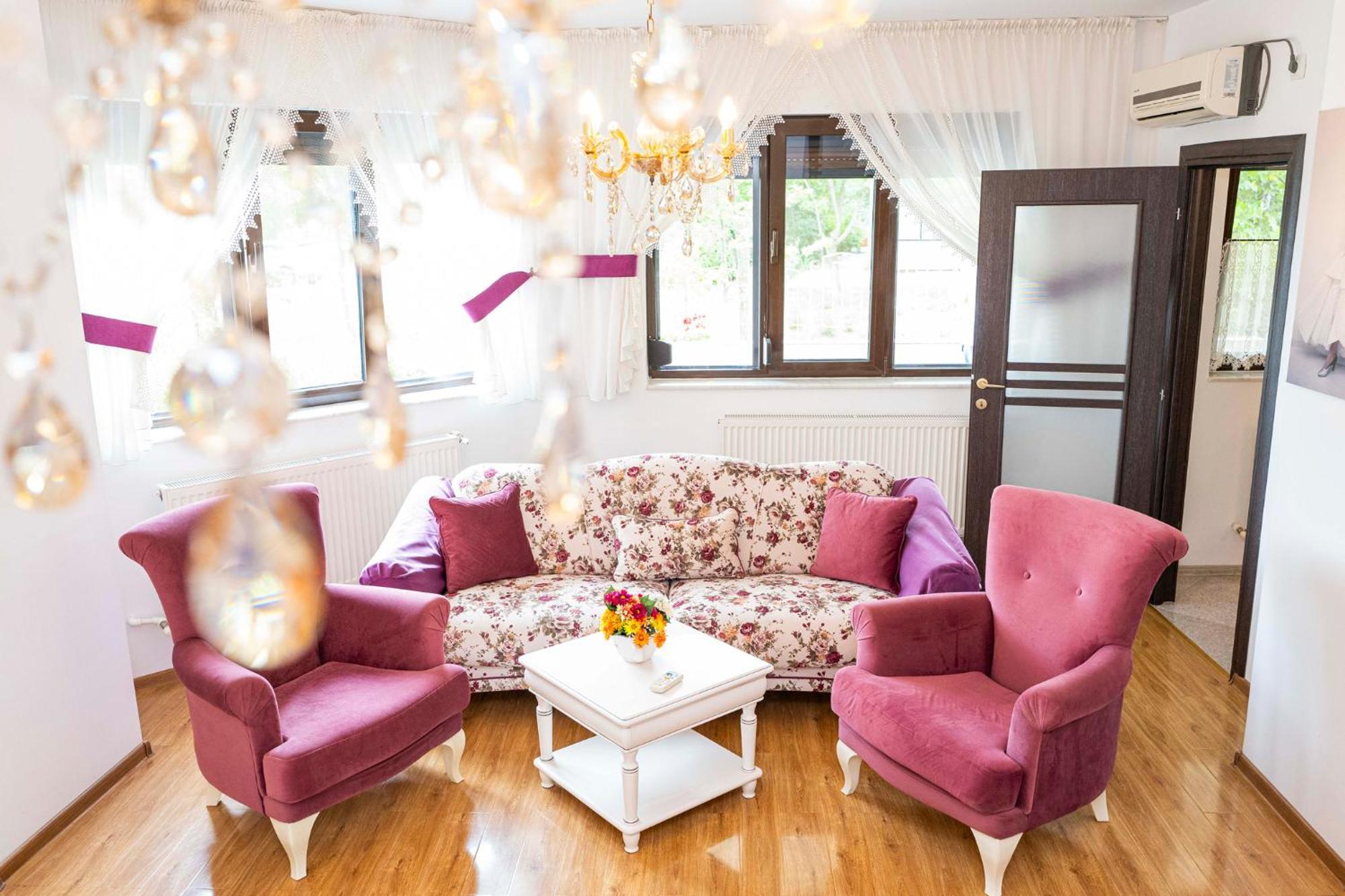 Noblesse Suite Галац Екстер'єр фото